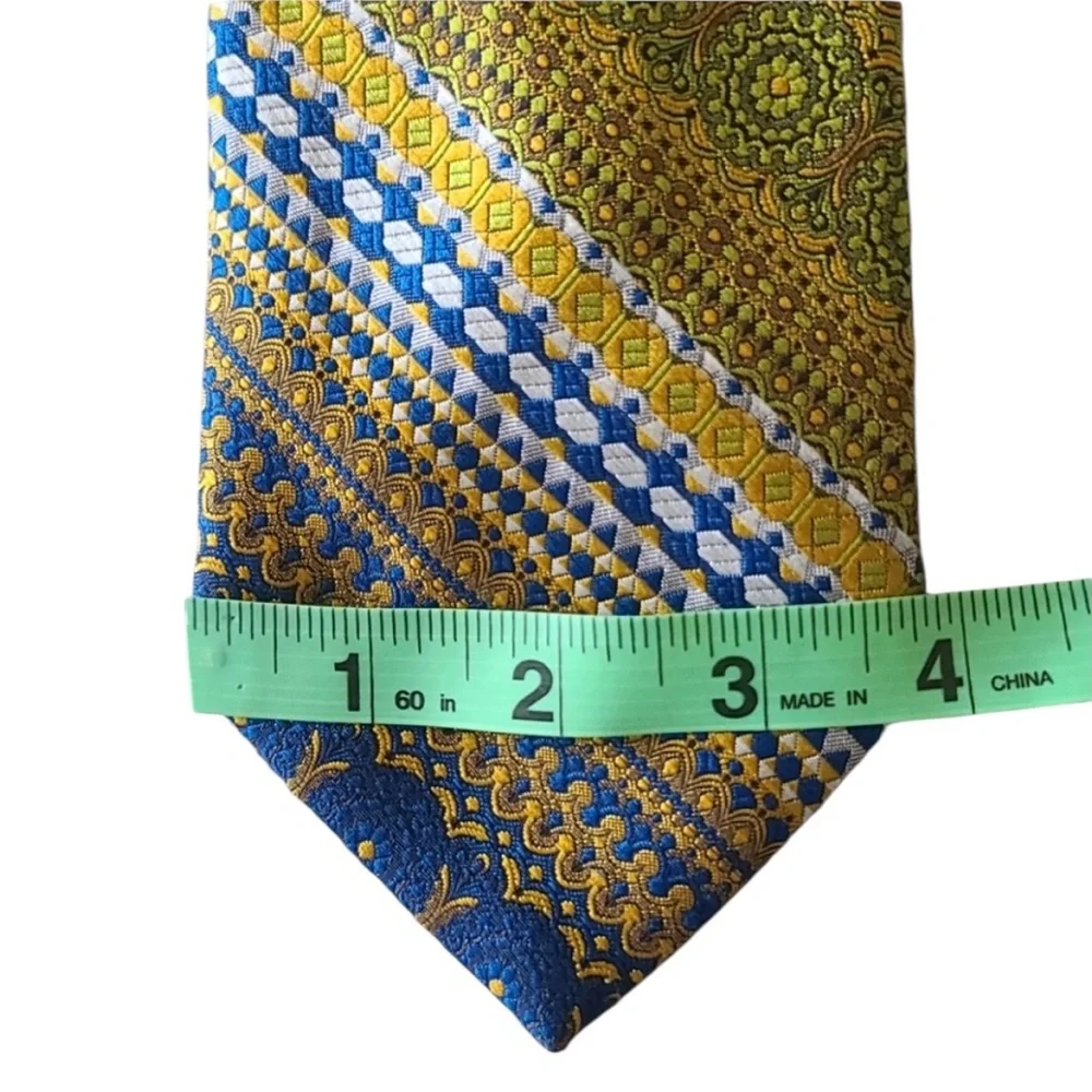 VINTAGE Oleg Cassini Men’s Tie - Picture 4 of 4